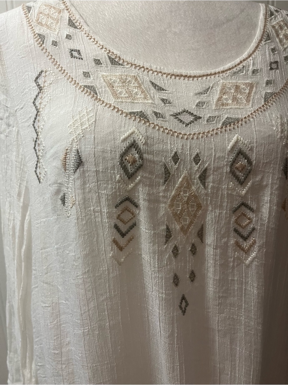 Embroidered Boho Ivory Tunic Dress - Picture 2 of 8